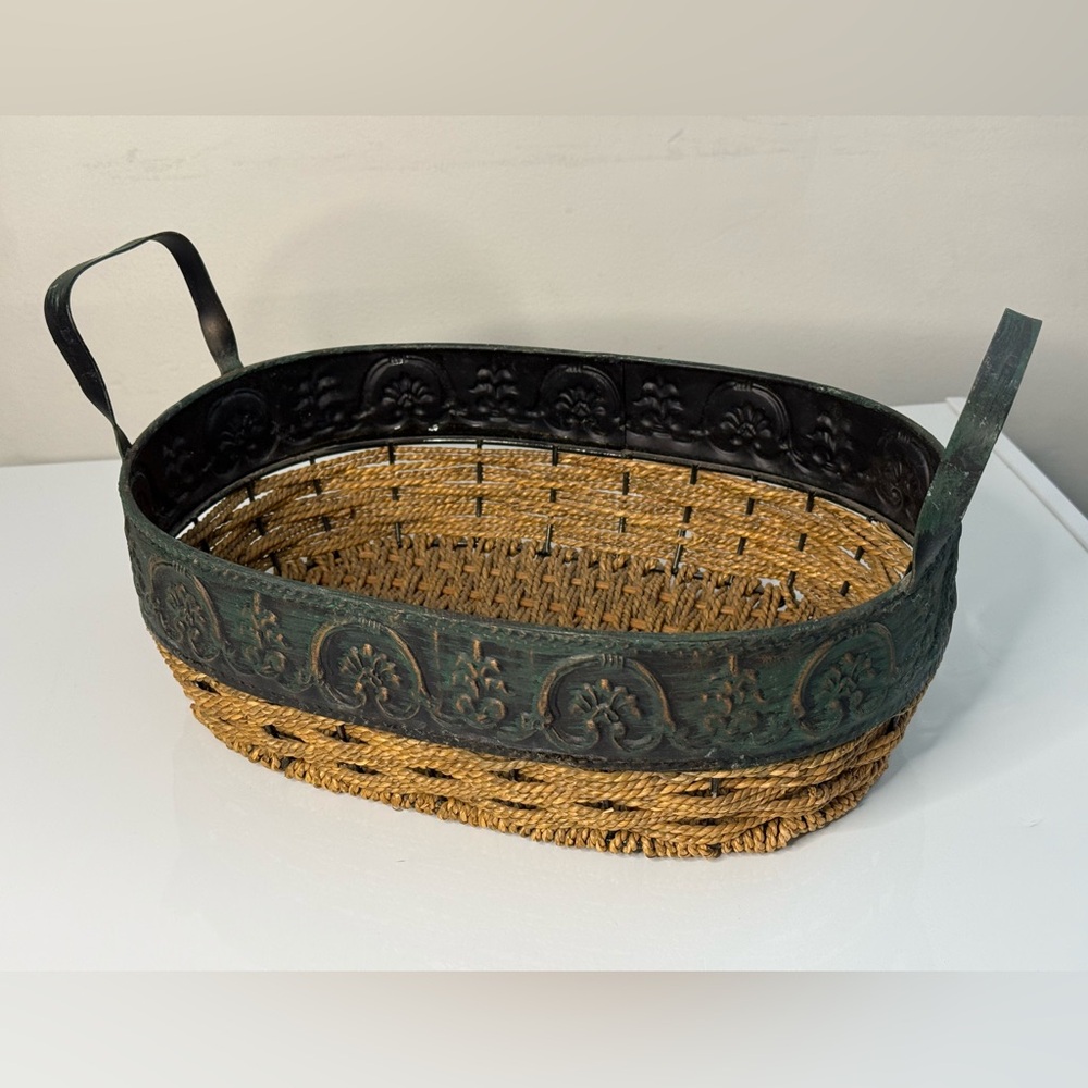Vintage Elegant Woven Basket